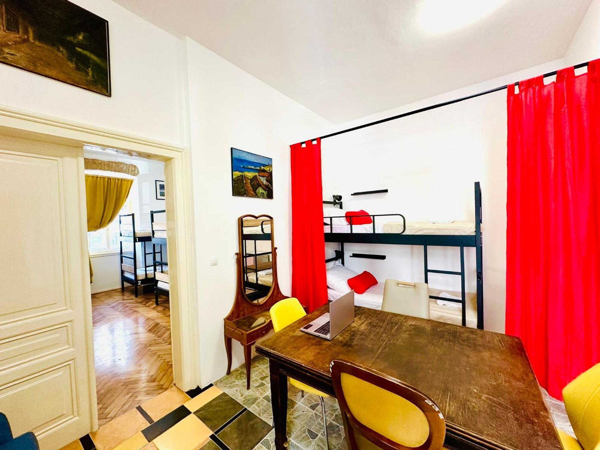 Hostel Art & Joy Pula Zewnętrze zdjęcie